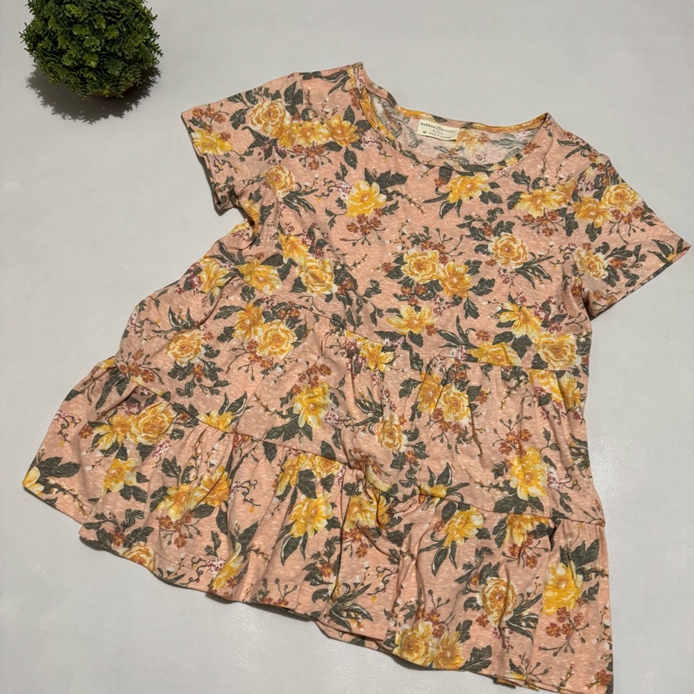 Pink Floral Ruffle Floral Maternity Top Tee Women’s Size Medium Spring Summer